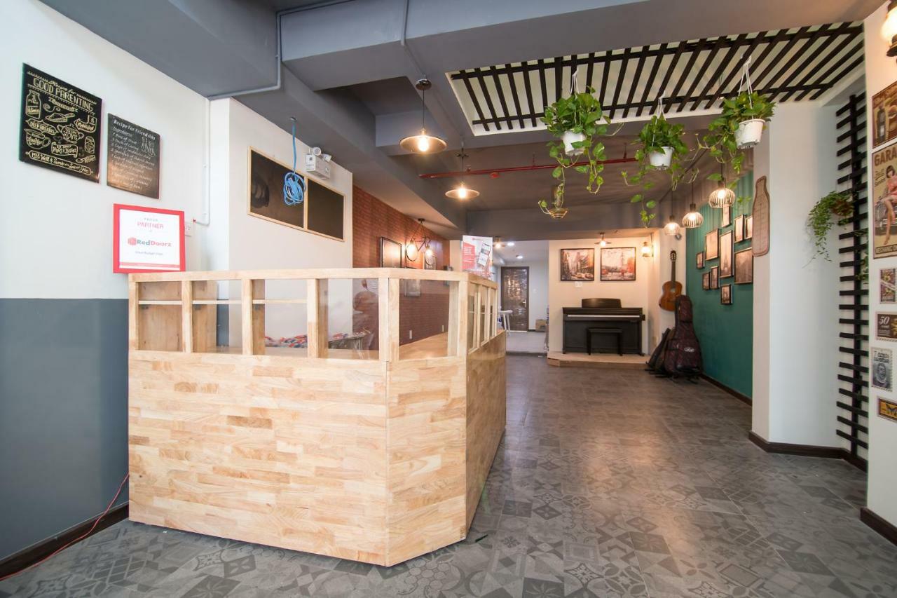 Готель Reddoorz Near Xo Viet Nghe Tinh Street Хошимін Екстер'єр фото